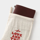 LOVE AND TRIP Red
