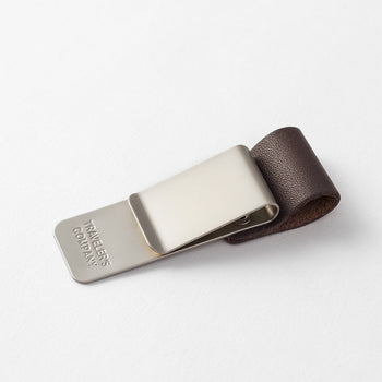 016 Pen Holder (M) Brown